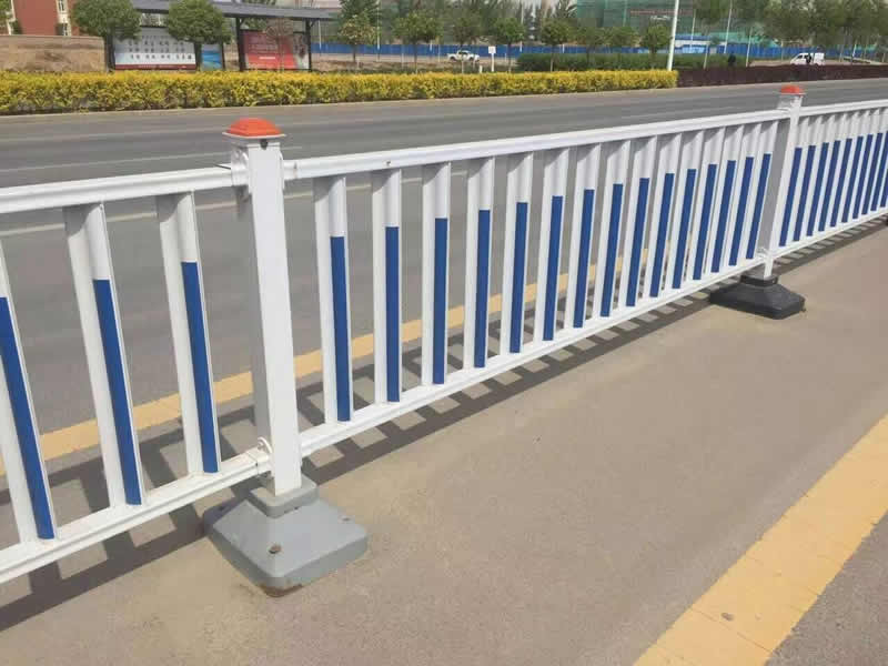 西城防眩目道路护栏